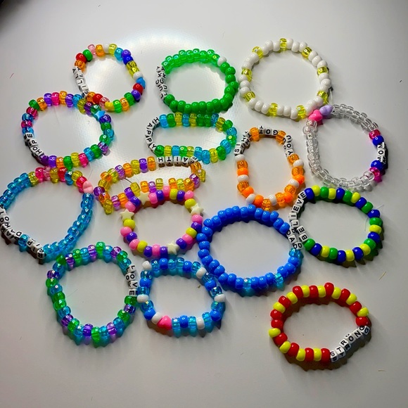 Customizable handmade bracelets - Picture 3 of 6